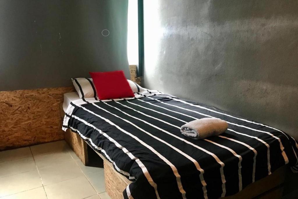 Koptel Budget Hotel Kuching Extérieur photo
