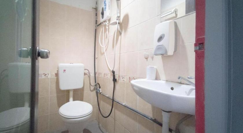 Koptel Budget Hotel Kuching Extérieur photo