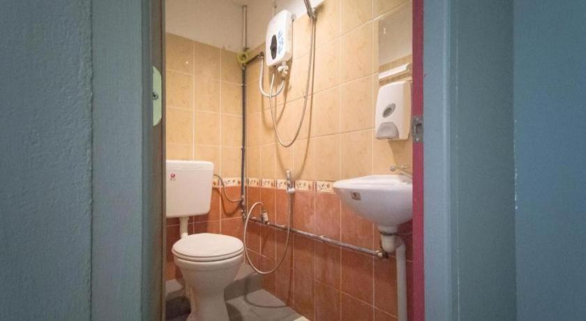 Koptel Budget Hotel Kuching Extérieur photo
