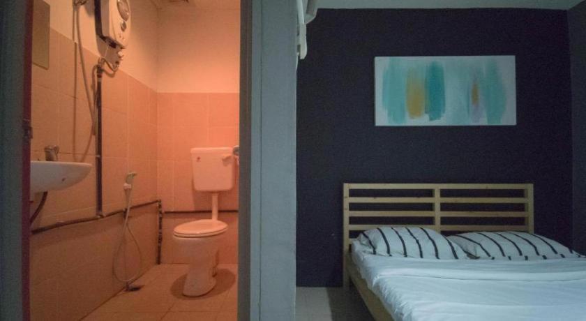 Koptel Budget Hotel Kuching Extérieur photo