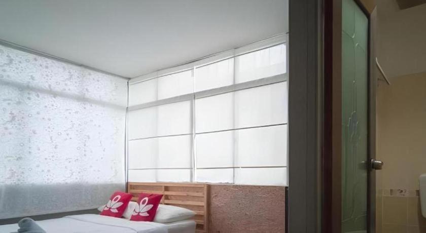 Koptel Budget Hotel Kuching Extérieur photo