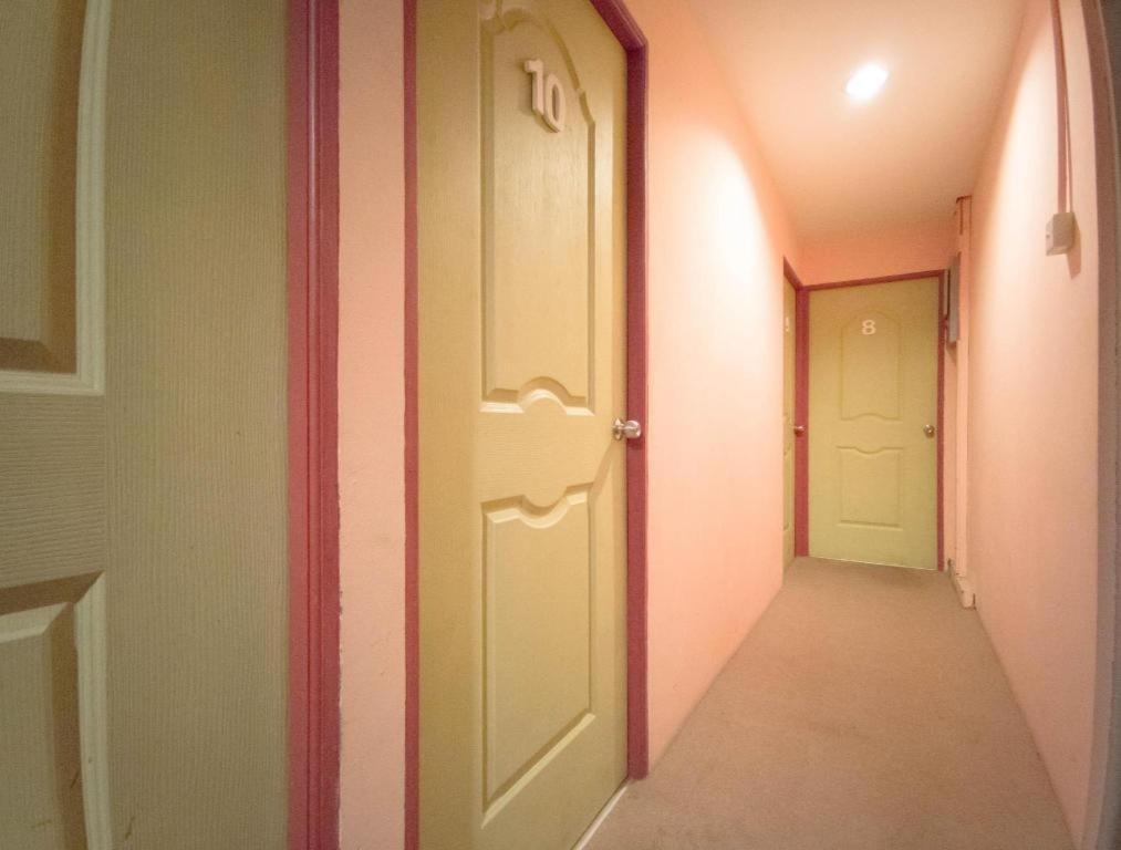 Koptel Budget Hotel Kuching Extérieur photo